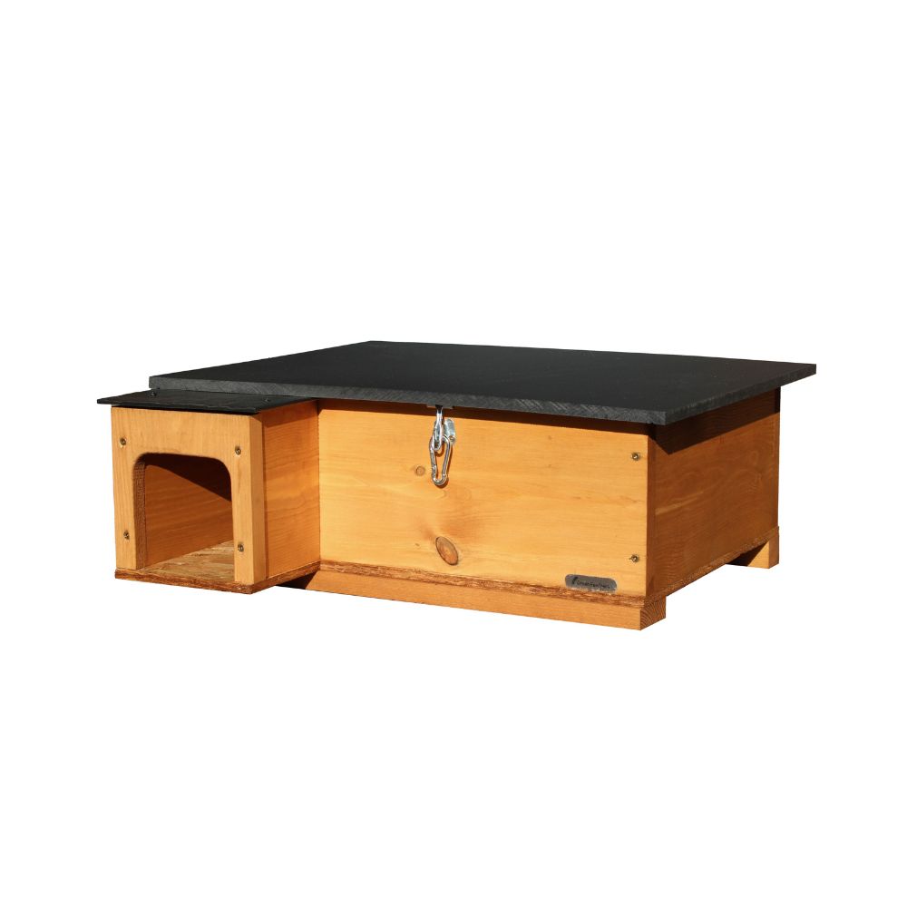 Hedgehog House Golden Brown with Anti Bacteria Coating